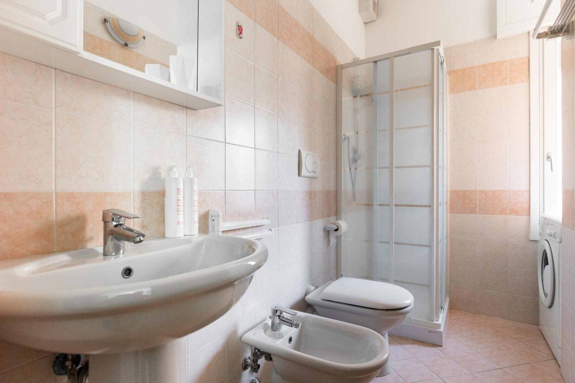 Urban Cozy Apartment By Wonderful Italy Болоня Екстериор снимка