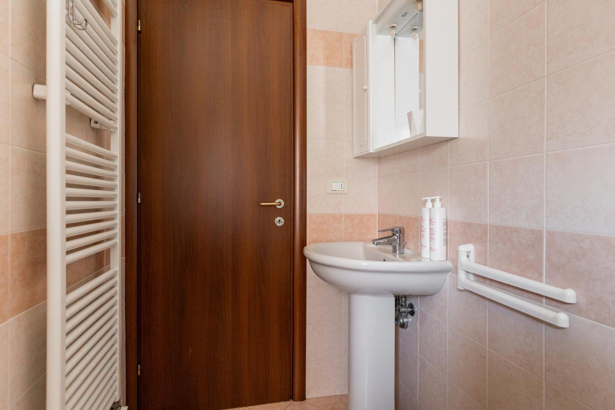 Urban Cozy Apartment By Wonderful Italy Болоня Екстериор снимка